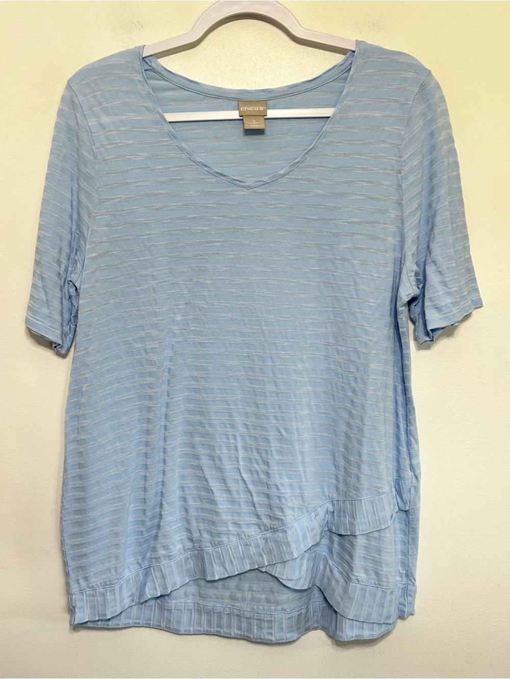Chicos Bundle of 2 Layered Hem Striped V Neck Shirts Womens Size 12 Blue & Pink - Picture 4 of 13